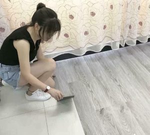 San Nhưa Gia Gỗ Tự Dán